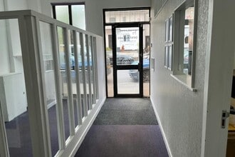 25 Sinclair Dr, Glasgow to rent Interior Photo- Image 2 of 4