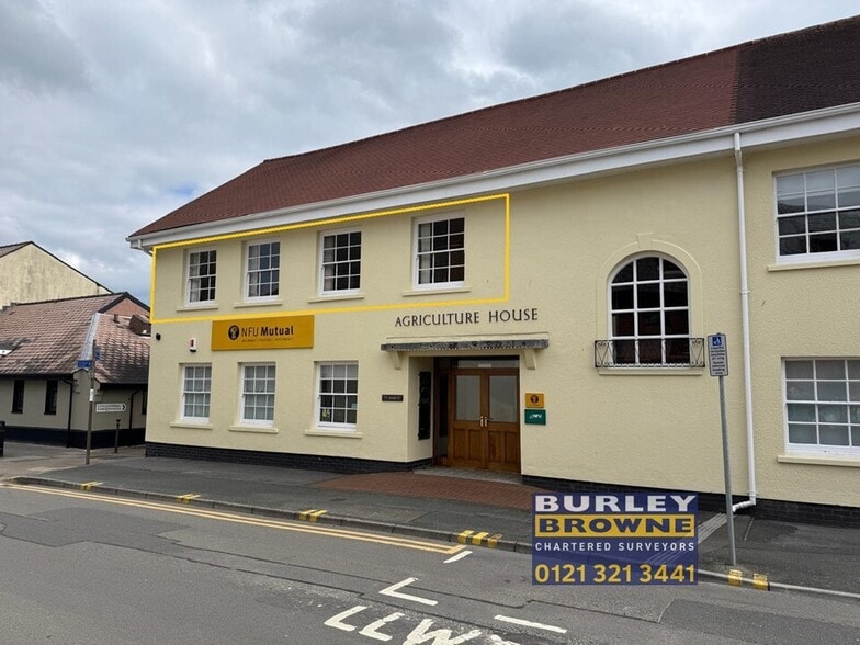 Gresley Row, Lichfield to rent - Building Photo - Image 2 of 14