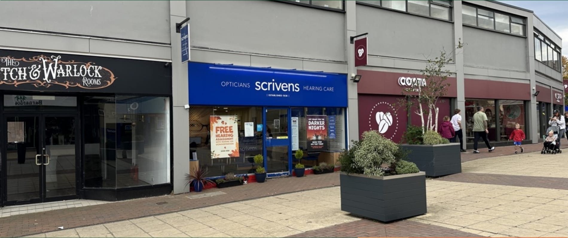 London Rd, Waterlooville to rent Building Photo- Image 1 of 3