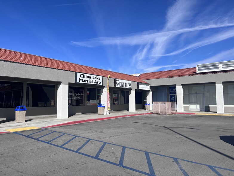 100 N China Lake Blvd, Ridgecrest, CA for rent - Building Photo - Image 2 of 4