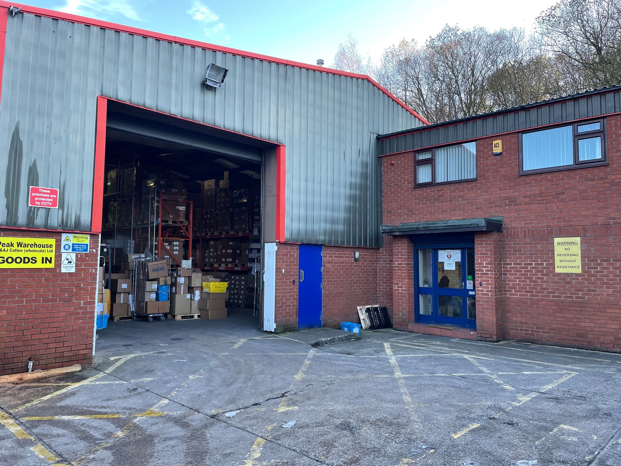 Smeckley Wood Close, Chesterfield for sale Primary Photo- Image 1 of 1