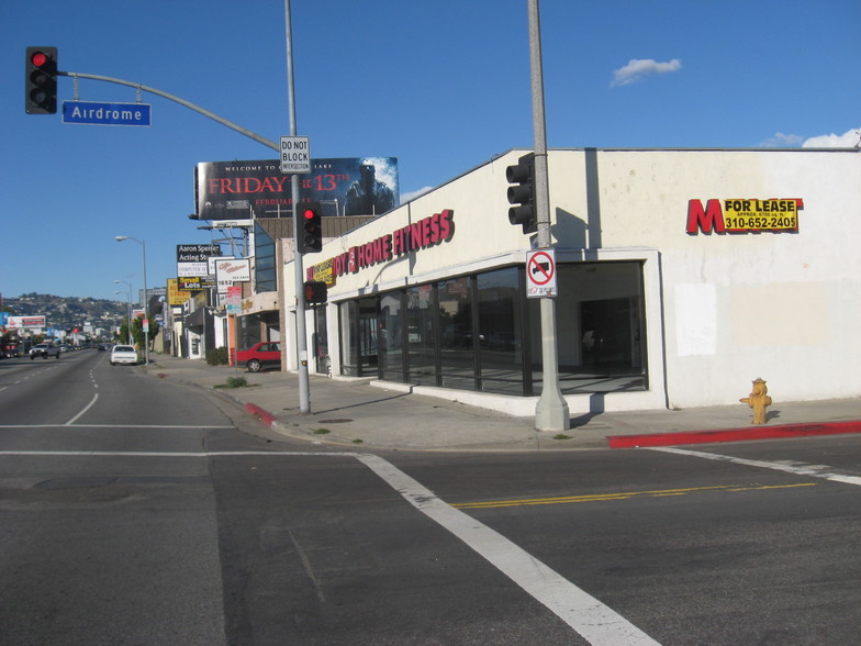 1660 S La Cienega Blvd, Los Angeles, CA for rent - Building Photo - Image 2 of 20