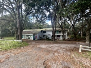 5381 S Fletcher Ave, Fernandina Beach, FL for rent Building Photo- Image 2 of 45