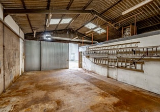 Henry St, Langholm to rent Interior Photo- Image 1 of 4