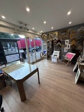 192 Upper Richmond Rd W, London to rent Building Photo- Image 2 of 3