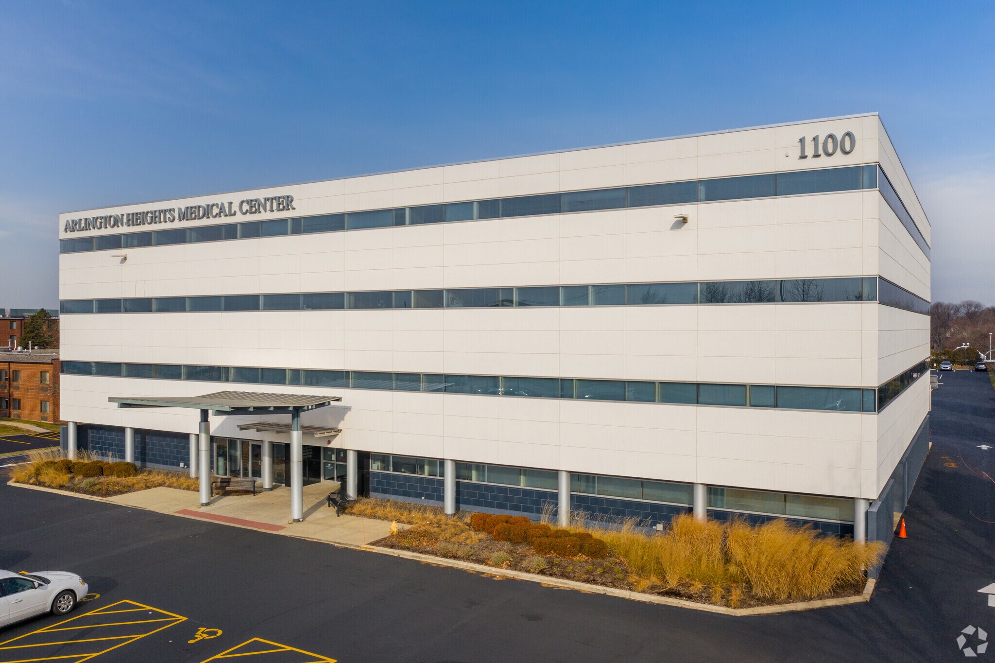 1100 W Central Rd, Arlington Heights, IL to rent Building Photo- Image 1 of 14