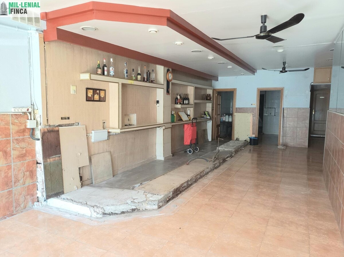 Sabadell, BAR 08208 - Unit - - - Interior Photo - Image 2 of 8