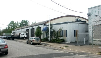 More details for 125 Front St, Bridgeport, CT - Industrial for Sale
