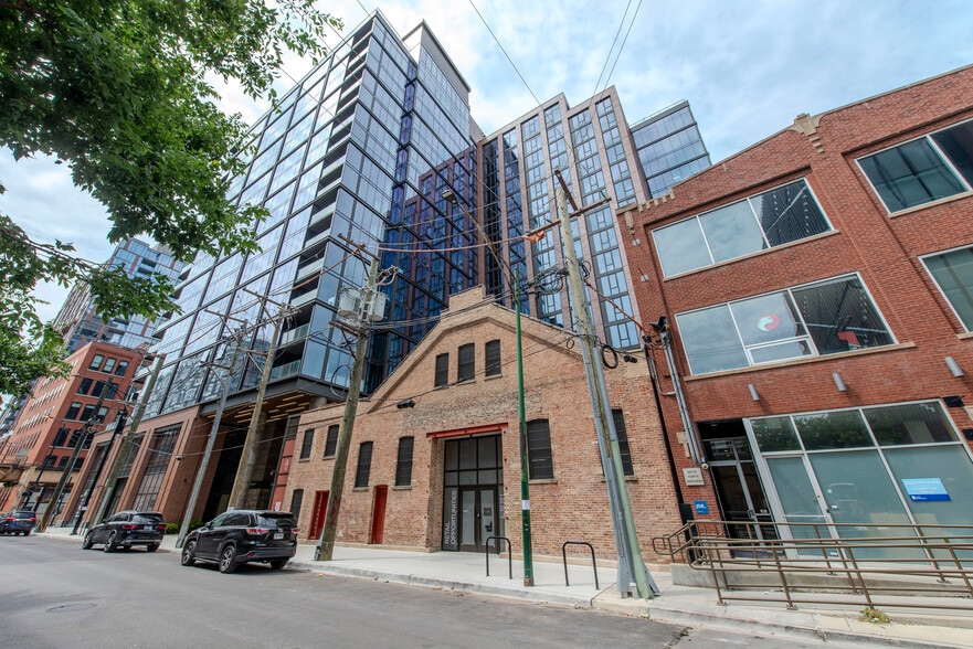 210 N Aberdeen St, Chicago, IL for sale - Building Photo - Image 1 of 1