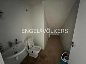 Retail in Santa Coloma de Gramenet, Barcelona to rent Interior Photo- Image 1 of 2