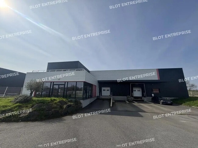 Vente Local d'activités 840 m²