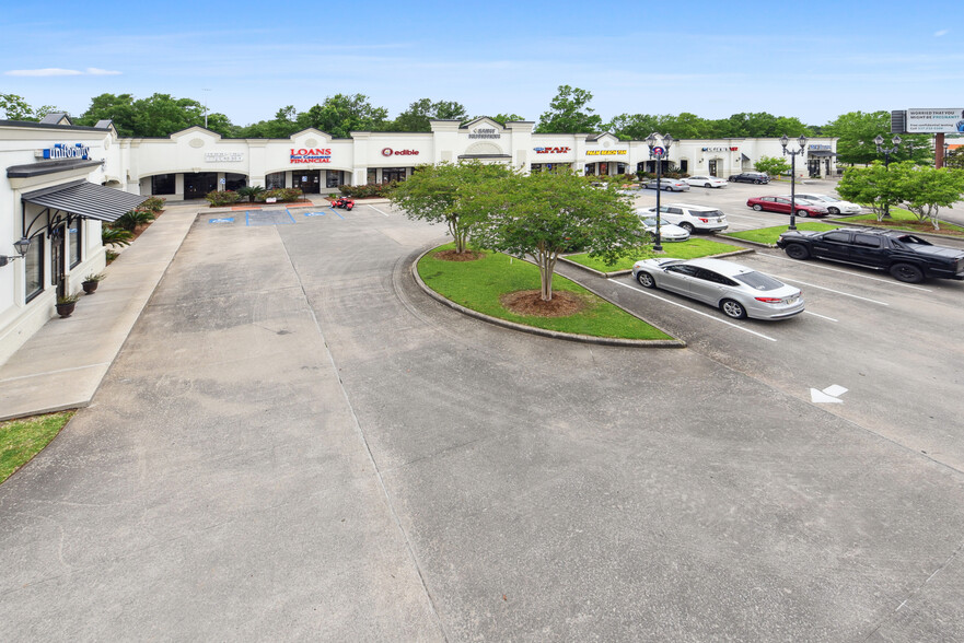 2800 W Pinhook Rd, Lafayette, LA for rent - Building Photo - Image 1 of 8