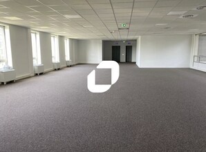 Office in Cergy to rent Interior Photo- Image 1 of 6