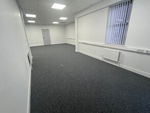 Wesley Sq, Hartlepool to rent Interior Photo- Image 1 of 4