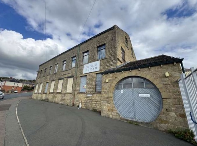 More details for Tanyard Rd, Huddersfield - Office to Rent