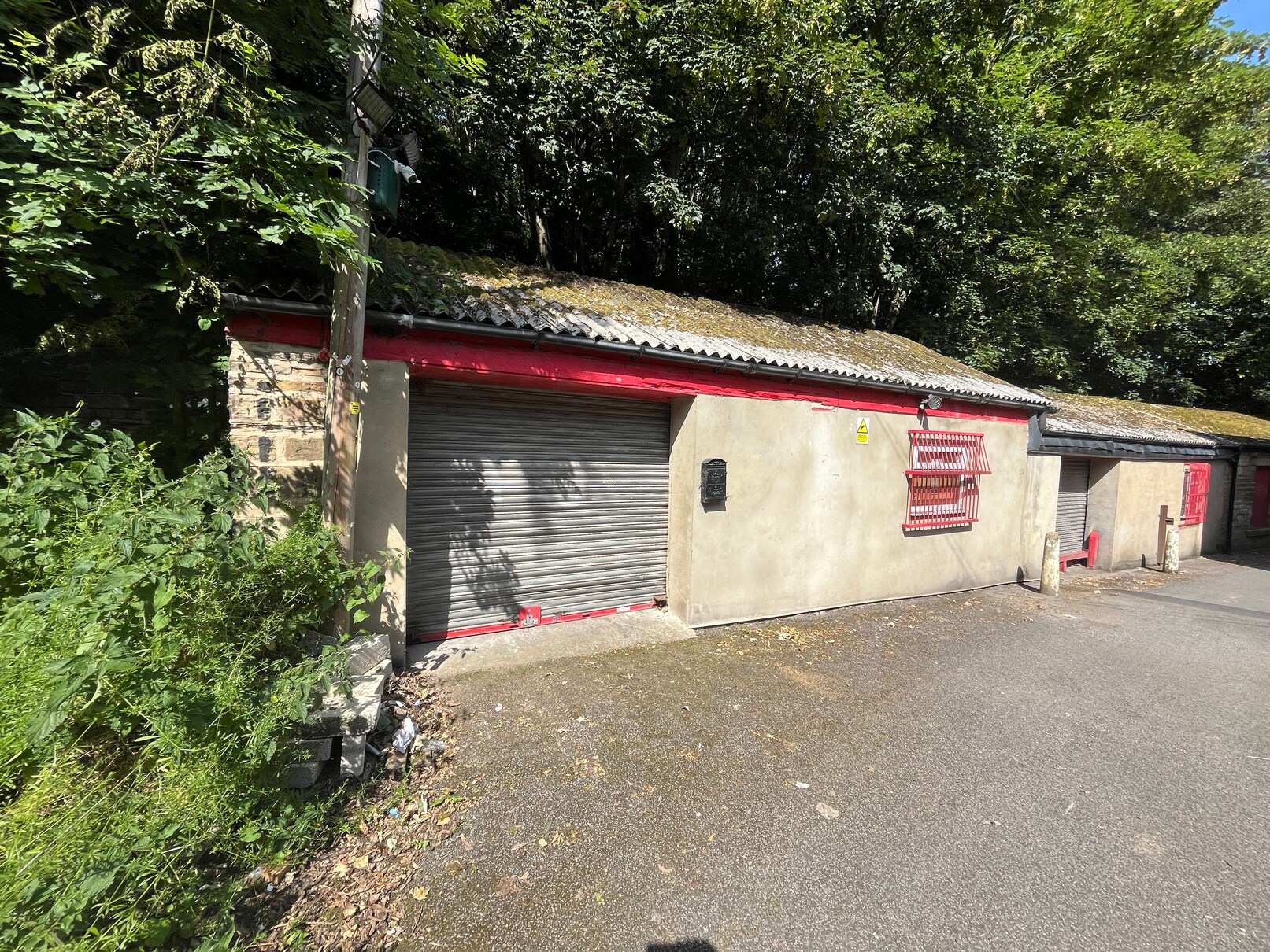 Coal Hill Ln, Pudsey to rent Primary Photo- Image 1 of 2