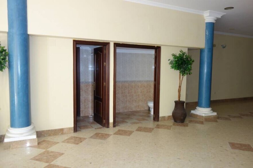 Retail in Marchena, Sevilla to rent - Building Photo - Image 3 of 18