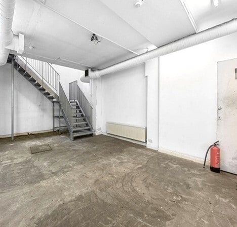 96-106 Leonard St, London to rent Interior Photo- Image 1 of 2