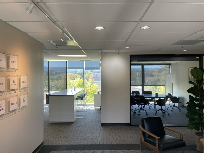 350 Cambridge Ave, Palo Alto, CA to rent - Interior Photo - Image 3 of 8