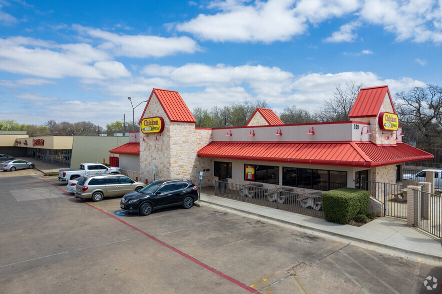 505-521 N Stewart St, Azle, TX for sale - Primary Photo - Image 1 of 1