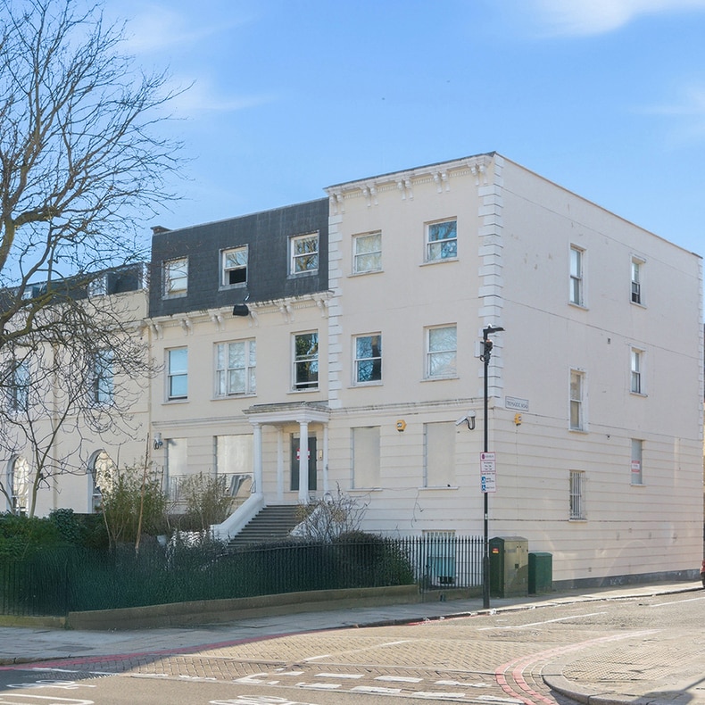 51 Clapham High St, London for sale Primary Photo- Image 1 of 19