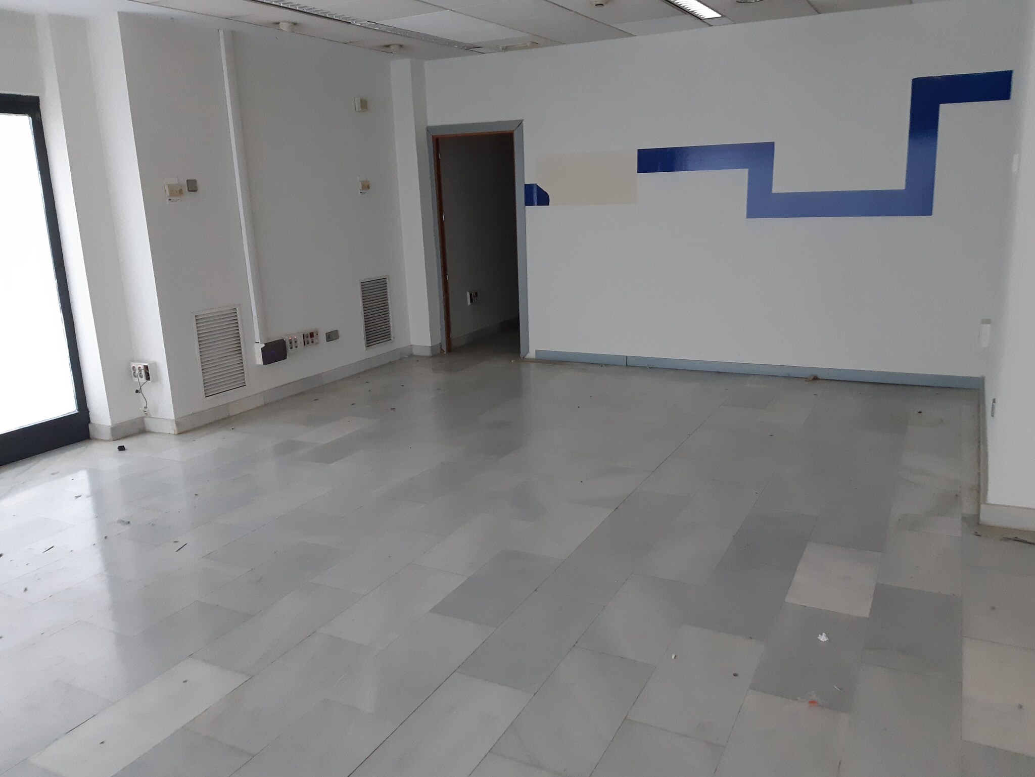 Avenida de Madrid, 1, Granada, Granada to rent Interior Photo- Image 1 of 5