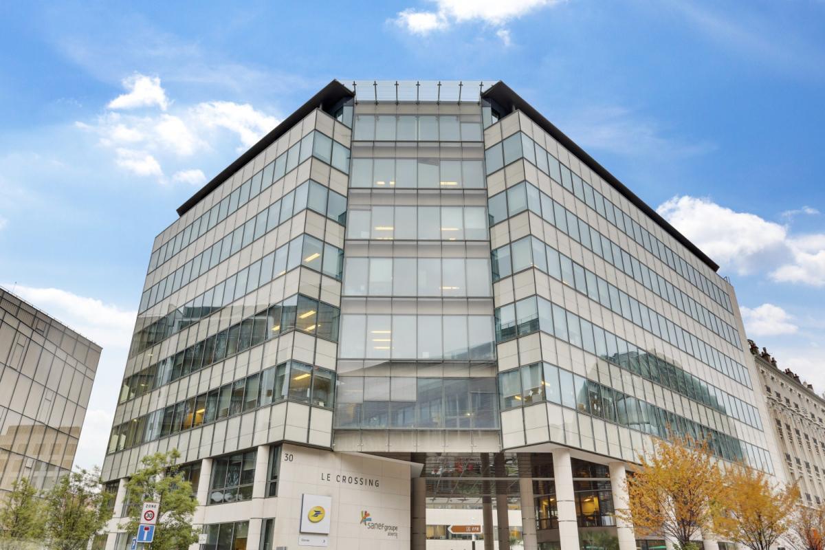 24-30 Boulevard Gallieni, Issy-les-Moulineaux to rent Building Photo- Image 1 of 2