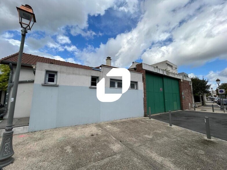 Light Industrial in Bagnolet for sale - Building Photo - Image 1 of 12