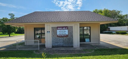 2920 NE Adams St, Peoria, IL for sale Building Photo- Image 1 of 19