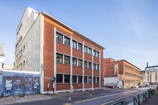 More details for 14 Rue Avaulée, Malakoff - Office for Sale