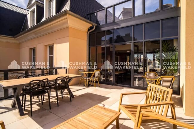 Location Bureaux 400 m²