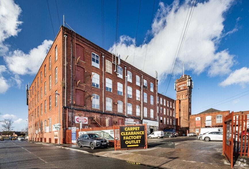 Melbourne St, Oldham for sale - Primary Photo - Image 1 of 1