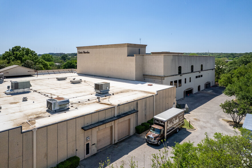 2930 W Anderson Ln, Austin, TX for sale - Building Photo - Image 3 of 6