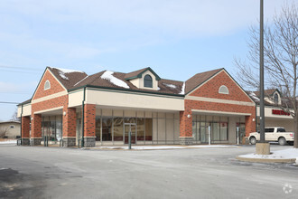 23 Mullanphy Garden Shopping Ctr, Florissant, MO for sale Primary Photo- Image 1 of 1