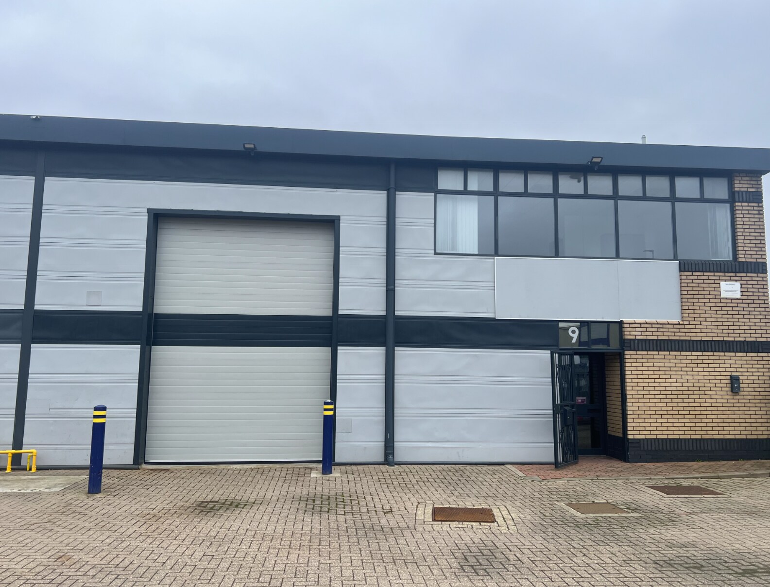 St Martins Way, London to rent Building Photo- Image 1 of 1