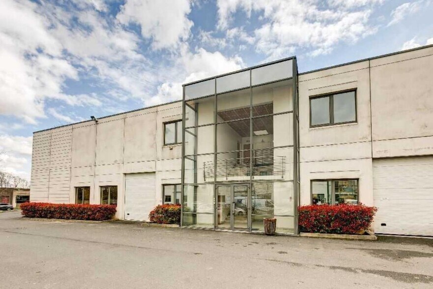 Office in Argenteuil to rent - Building Photo - Image 1 of 5