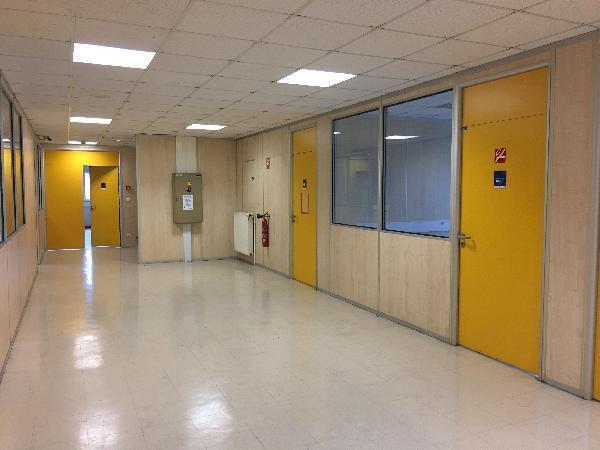 Office in Mitry-Mory to rent Interior Photo- Image 1 of 2