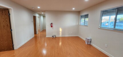 1961 Pruneridge Ave, Santa Clara, CA for rent Interior Photo- Image 1 of 6