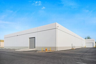 25425 Rye Canyon Rd, Valencia, CA to rent Building Photo- Image 2 of 10