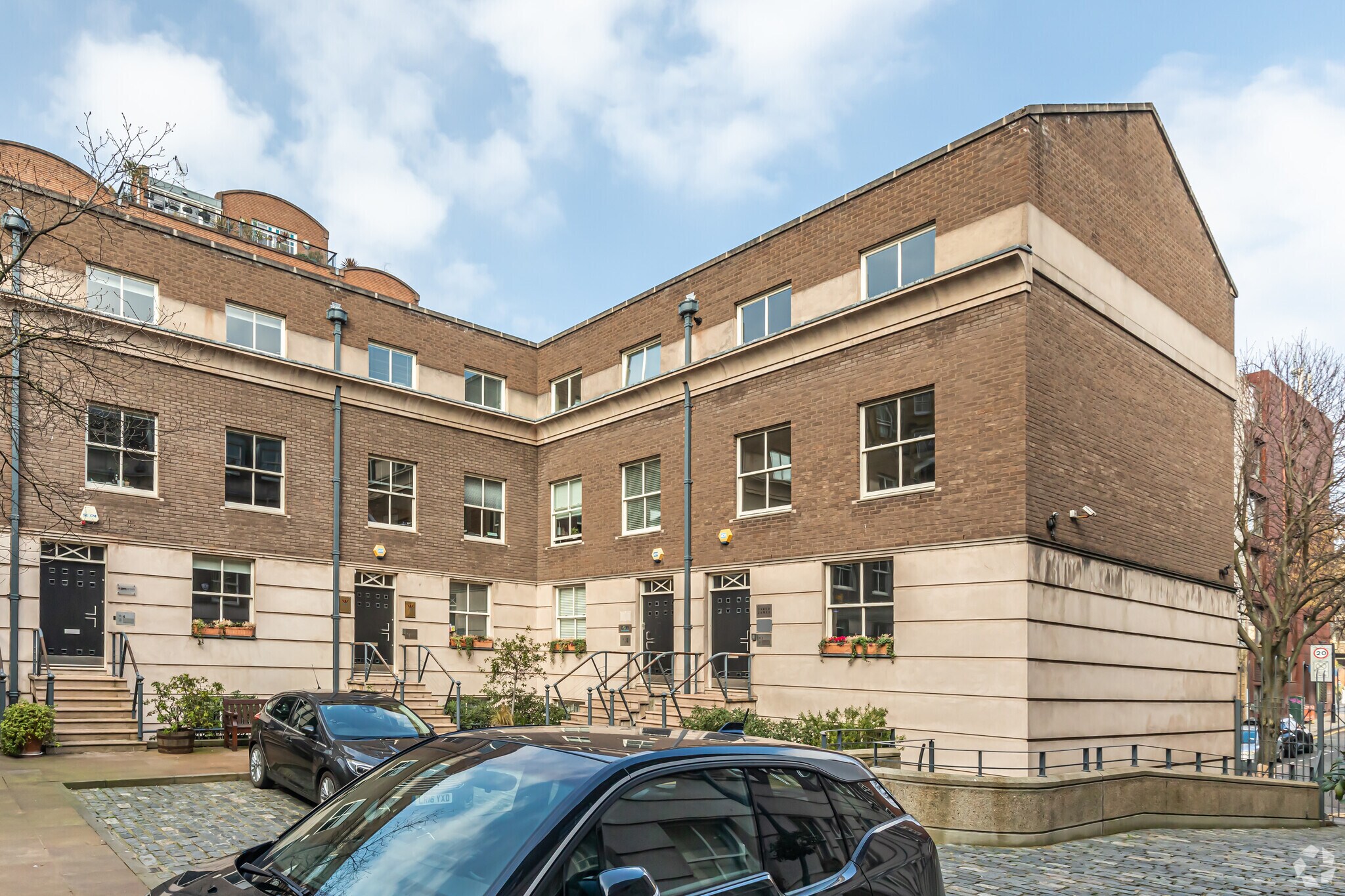 2 Coldbath Sq, London for sale Primary Photo- Image 1 of 1