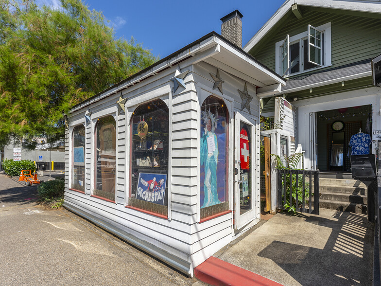 1405 SE Tacoma St, Portland, OR for sale - Building Photo - Image 3 of 12