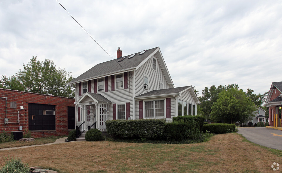 5700 Main St, Buffalo, NY for sale - Primary Photo - Image 1 of 1