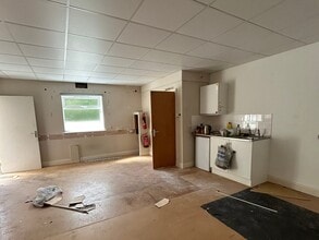 Units 49-75 Millstrood Rd, Whitstable to rent Interior Photo- Image 2 of 7