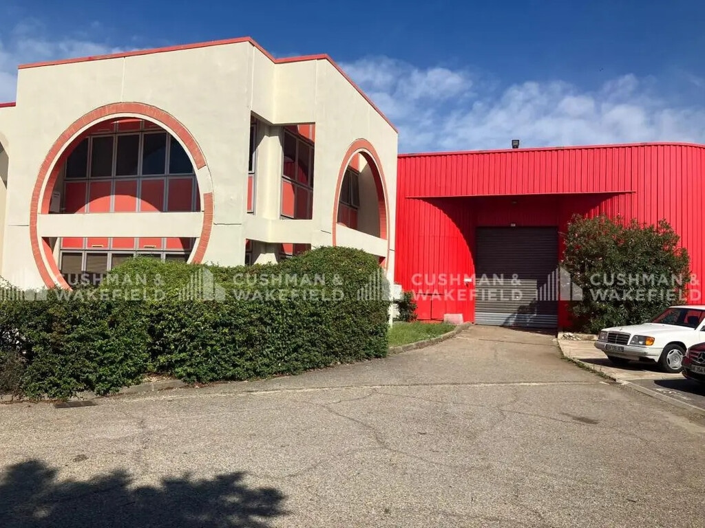 Location Local d'activités 1 634 m² - Photo 1