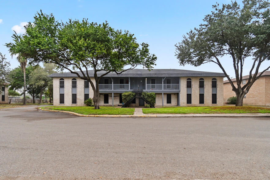 1701 W McIntyre St, Edinburg, TX for sale - Building Photo - Image 1 of 15