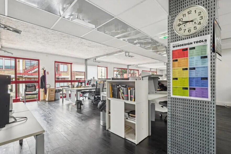 41 Rue Périer, Montrouge to rent - Interior Photo - Image 3 of 15