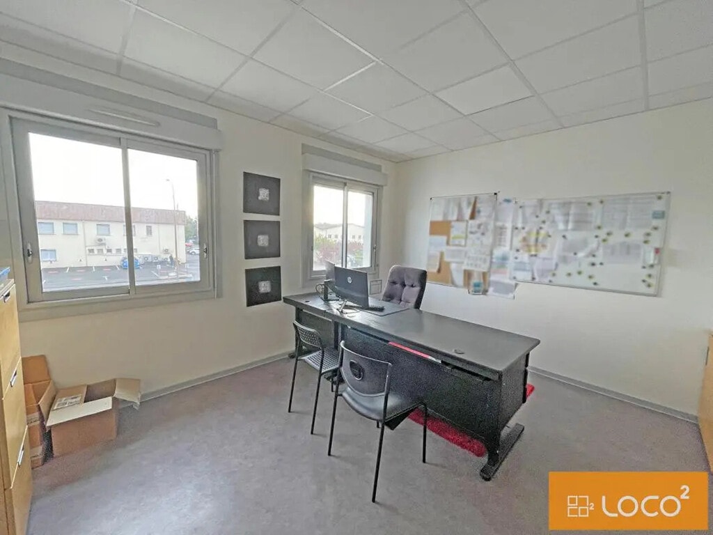 Location Bureaux 118 m² - Photo 1