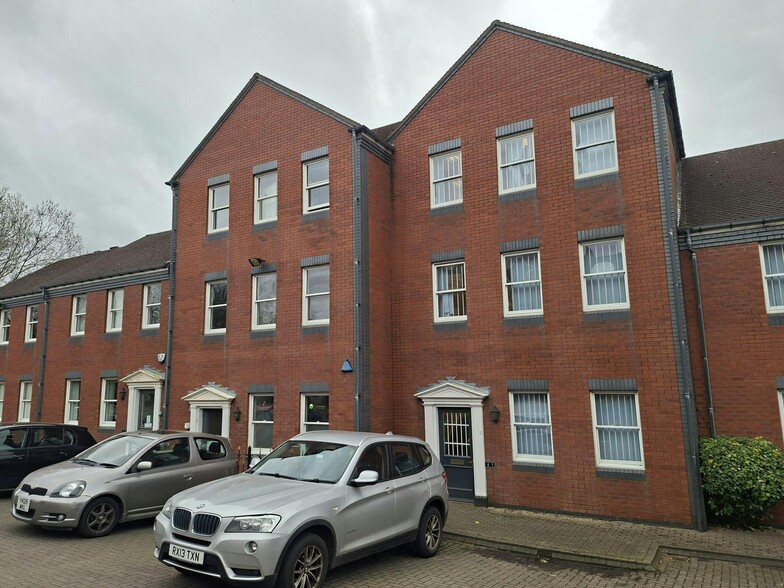 Vine Ln, Halesowen to rent - Building Photo - Image 2 of 13