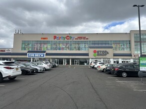 253-01 Rockaway Blvd, Rosedale, NY for rent Building Photo- Image 1 of 1