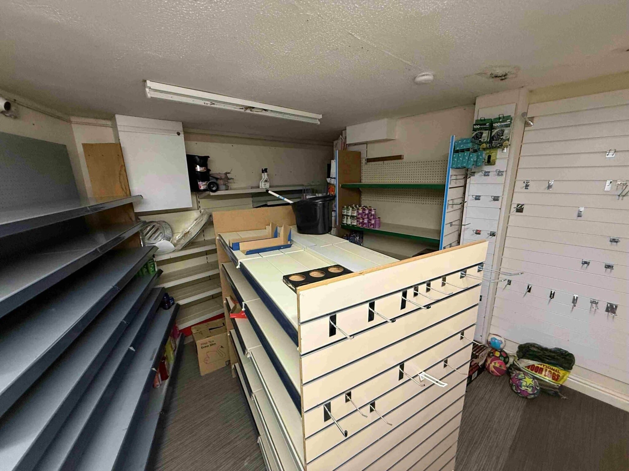 4 Chapel St, Forsbrook to rent Interior Photo- Image 1 of 3